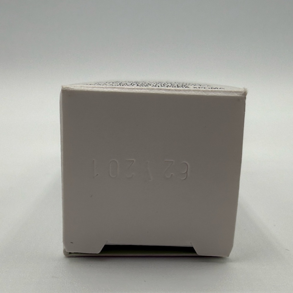 NEW Prada Monochrome Hyper Matte Lipstick in shade: P58 TAMARIS - Picture 5 of 5